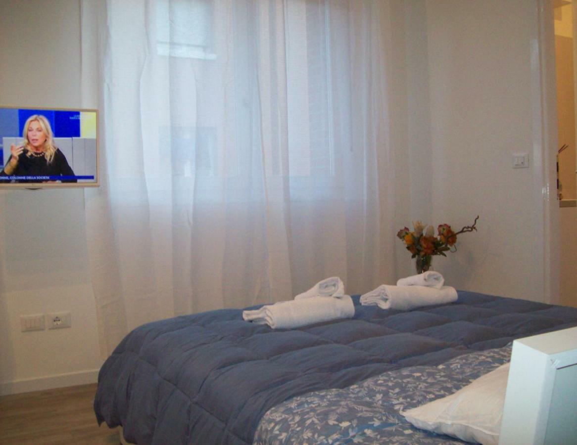 בולוניה Wall Art Fiera מראה חיצוני תמונה